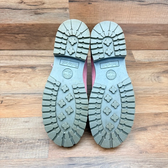 Timberland size 8 Pink and White Combat Boots with Chunky Soles - Picture 8 of 10